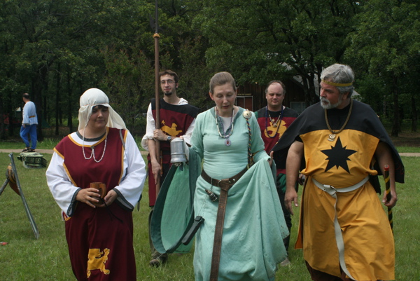 224_rhiannon_entourage