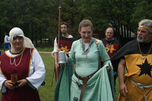 226_rhiannon_entourage